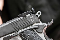 SIG Sauer 1911 Max Pistole SIG Sauer 1911 Max Logo
