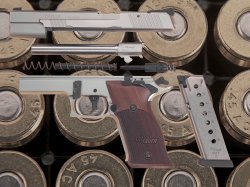 Test: SIG Sauer P 220 X-Six Pistole im Kaliber .45 ACP SIG Sauer P 220 X-Six zerlegt
