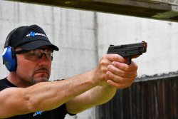Test: SIG Sauer P226 Legion in 9 mm Luger Schütze testet Dienstpistole SIG Sauer P226 Legion