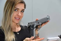 SIG Sauer P226 X-Five Performance aus dem Mastershop Sport – ab sofort verfügbar! Die SIG Sauer Mastershop P226 X-Five Performance ist eine Matchpistole.