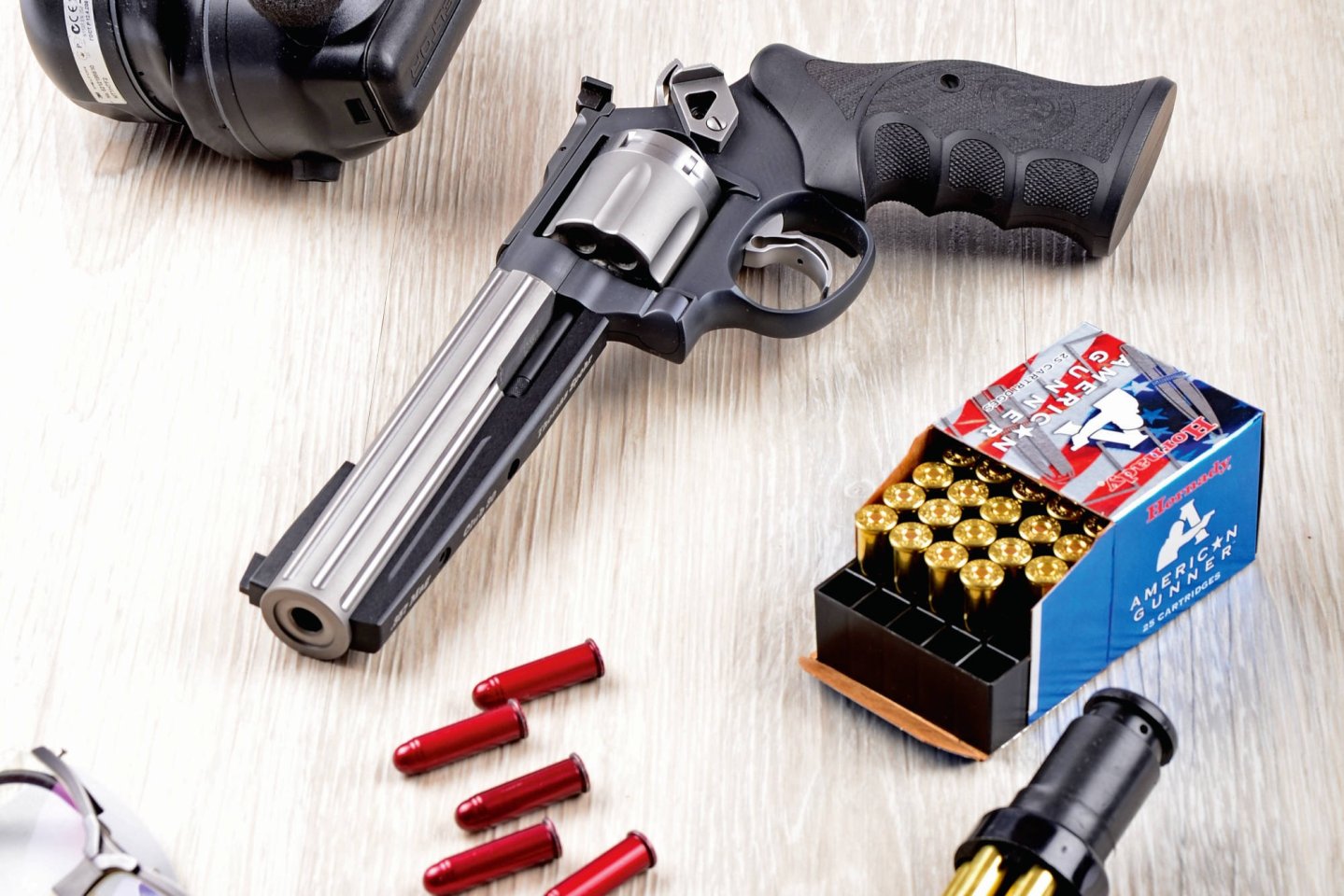 Test: Smith & Wesson 686 Distinguished Combat Magnum "Max 1500" in .357 Magnum vom S&W Club 30 Smith & Wesson 686 Distinguished Combat Magnum "Max 1500" in .357 Magnum vom S&W Club 30