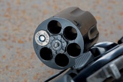 Test: Revolver SMITH & WESSON M19 Combat Test: Revolver SMITH & WESSON M19 Combat