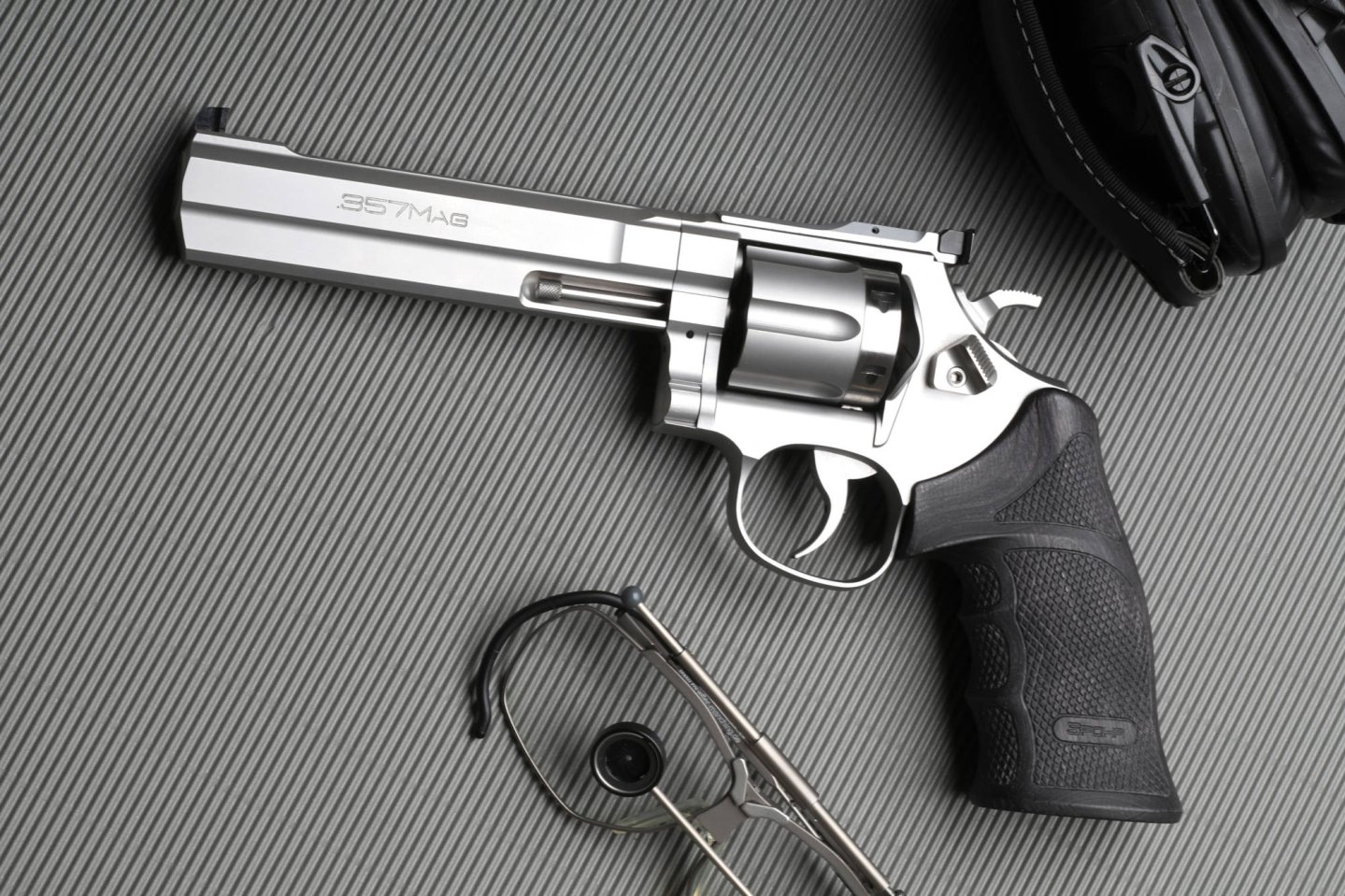 Test: Spohr L562 Standard – was leistet der neue Match-Revolver des Büchsenmachers und Club-30-Mitglieds? Spohr L562 Standard in linker Seitenansicht