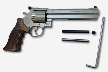 Edler Revolver im ausführlichen Test: Spohr N670 Standard 6.5 im Kaliber .44 Magnum Edler Revolver im ausführlichen Test: Spohr N670 Standard 6.5 im Kaliber .44 Magnum