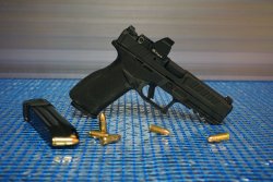 Im Test: Die neue Selbstladepistole Springfield Armory Echelon im Kaliber 9 mm Luger Springfield Armory Echelon von rechts.