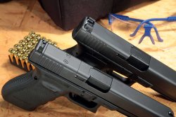 Test: GLOCK 41 M.O.S. im Kaliber .45 ACP Selbstladepistole GLOCK 41 M.O.S. mit Abdeckplatte
