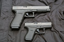 GLOCK G41 in .45 Auto und GLOCK G42 in .380 Auto GLOCK G41 in .45 Auto und GLOCK G42 in .380 Auto
