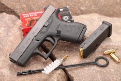 GLOCK G41 in .45 Auto und GLOCK G42 in .380 Auto GLOCK G41 in .45 Auto und GLOCK G42 in .380 Auto
