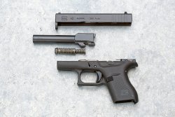 GLOCK G41 in .45 Auto und GLOCK G42 in .380 Auto GLOCK G41 in .45 Auto und GLOCK G42 in .380 Auto