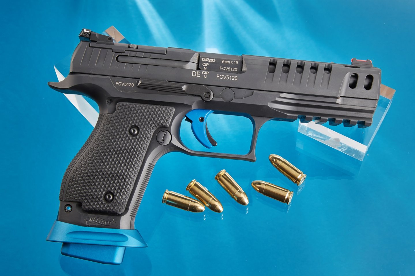 Test: Walther Q5 Match SF Champion Q5 Match in der Steel Frame Version im Ganzen von der rechten Seite.
