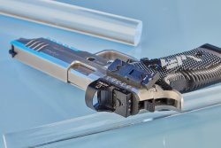 Sportliche Selbstladepistole: Das WAIMEX Exklusivmodell AREX WForce1 im Kaliber 9 mm Luger im Test Visier-Konfiguration der AREX WForce1.