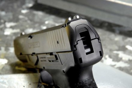 Test der Pistole WALTHER Creed Walther Creed Hahn entspannt