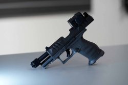 Walther P14 und P14K: Die neuen Dienstpistolen der Spezialkräfte der Bundeswehr vorgestellt im Praxisvideo Die kürzere Variante der Walther P14 wird bei den Spezialkräften der Bundeswehr als P14K eingeführt.