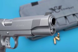 Test: Wilson Combat Classic Stainless Pistole Die 1911er Pistole Wilson Combat Classic Stainless von vorne