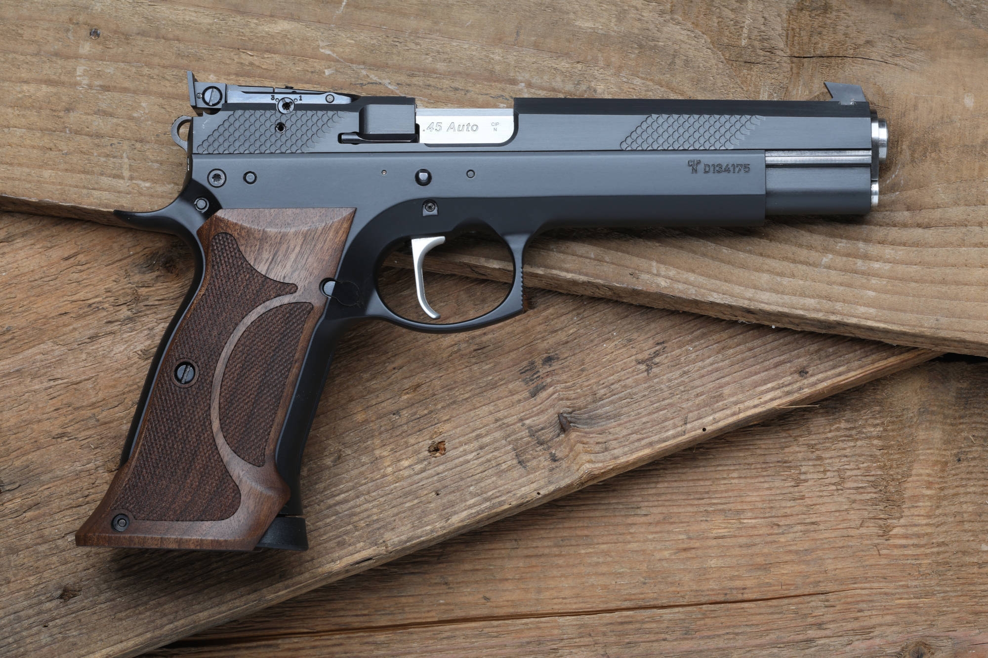 ceska-zbrojovka: Test: Zindel Präzisionswaffen (ZPW) Raptor – wir testen die Sportpistole auf Basis der CZ 97 in .45 ACP und 9x19 mm