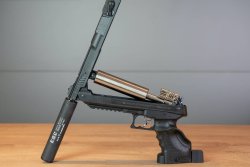 AirGhandi Review und Video: Was bietet die Vorkomprimierer-Luftpistole Zoraki HP01? Zoraki HP01 aufgeklappt