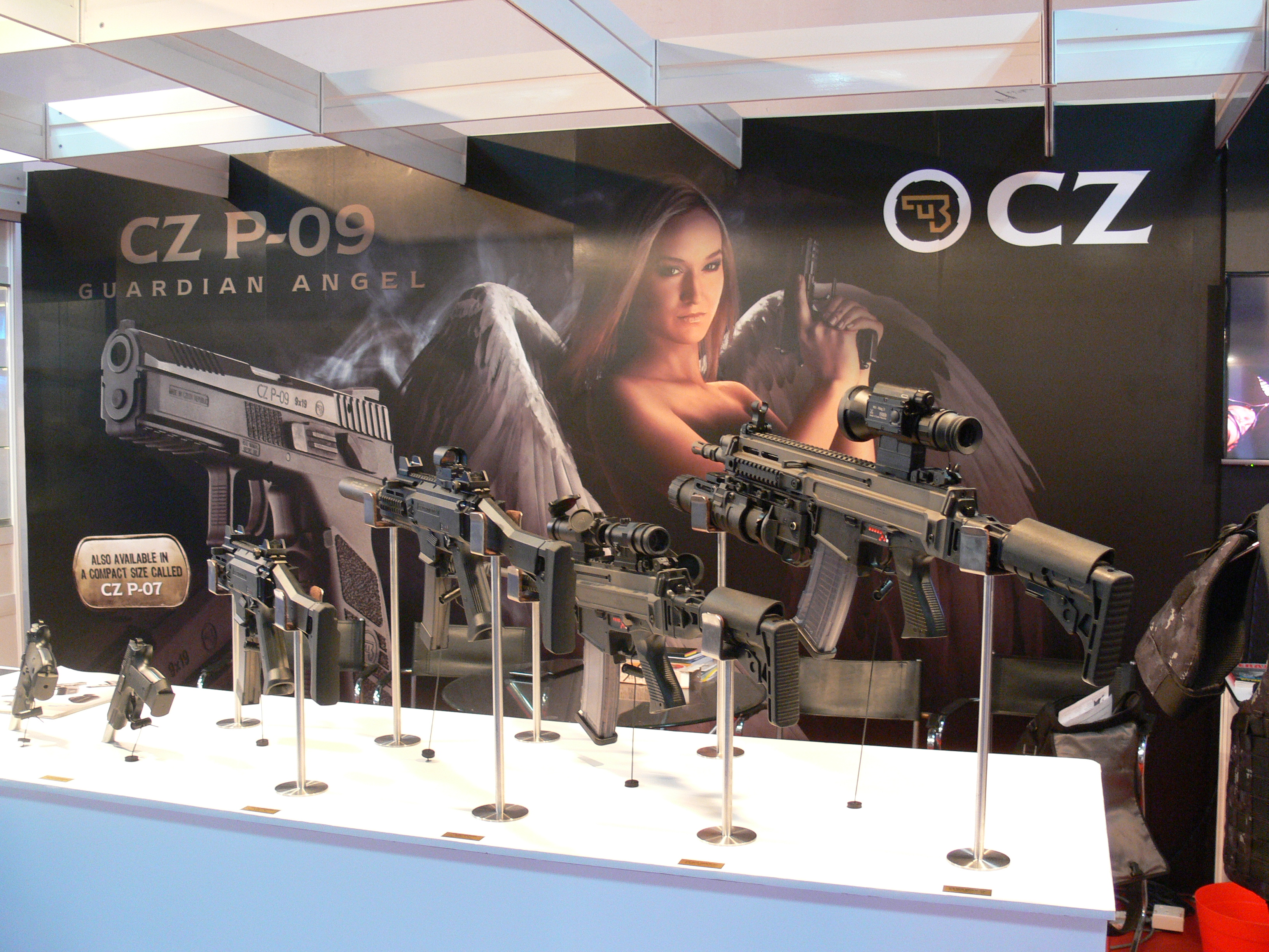 ceska-zbrojovka: CESKA ZBROJOVKA auf der DSA 2014 in Malaysia