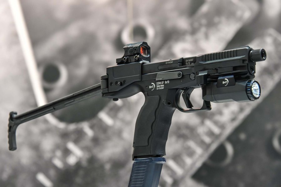 B&T USW-P und USW-SF: Versionen der Universal Service Weapon Neue B&T USW-SF als konsequente Weiterentwicklung der bewährten B&T USW-A1