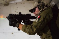 Neue Maschinenpistole Beretta PMX Beretta PMX auf dem Schießstand