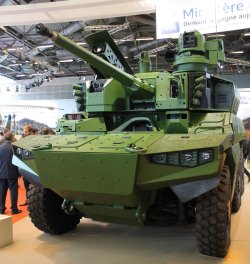 Messebericht EUROSATORY 2018 – erste Eindrücke Spähpanzer Jaguar am Stand von Nexter auf der EUROSATORY 2018 Vorderansicht