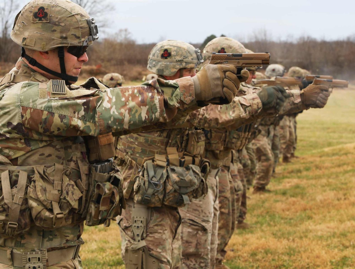 SIG SAUER P320 XM17 Behördenpistole Die XM17 bei einer Schießübung der US-Armee