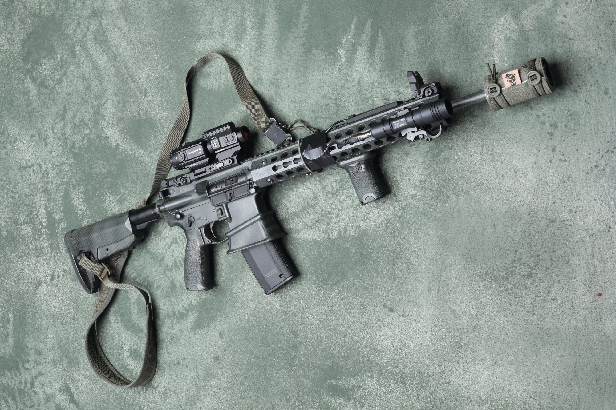 MAK AG: Test MAKcomboSystem: Ein Rotpunktvisier kombiniert mit einem Vergrößerungsmodul, alles kompakt auf einer Basis