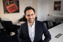 Zusammenarbeit verlängert: Neues Rahmenabkommen zwischen CZ und tschechischem Verteidigungsministerium CZ-CEO Jan Zajic.