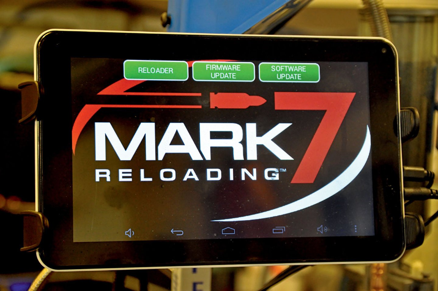 Test: Mark 7 Autodrive-System für die Progressivpresse Dillon 1050 Intuitiv bedienbarer Tablet-PC am Mark 7 Autodrive-System