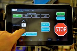 Test: Mark 7 Autodrive-System für die Progressivpresse Dillon 1050 Das Mark 7 Autodrive-System auf Progressivpresse Dillon 1050
