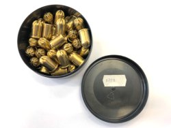 Rückruf von GECO 9 mm R Knall (Nitro RB) – Munition mit dem Fertigungszeichen 67FM Das Fertigungszeichen der GECO 9 mm R Knall (Nitro RB) finden Sie innen auf dem Deckel der Dose.