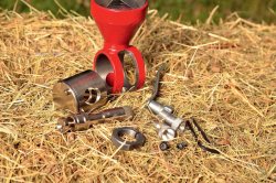 Vergleichstest von fünf Pulverfüllgeräten Hornady Lock-N-Load Pulverfüller