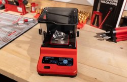 Die neuen Hornady-Produkte für das Jahr 2023, inklusive der brandneuen Präzisionspatrone 7mm PRC und mehr Die neue Hornady Precision Lab Scale für den Wiederlader.