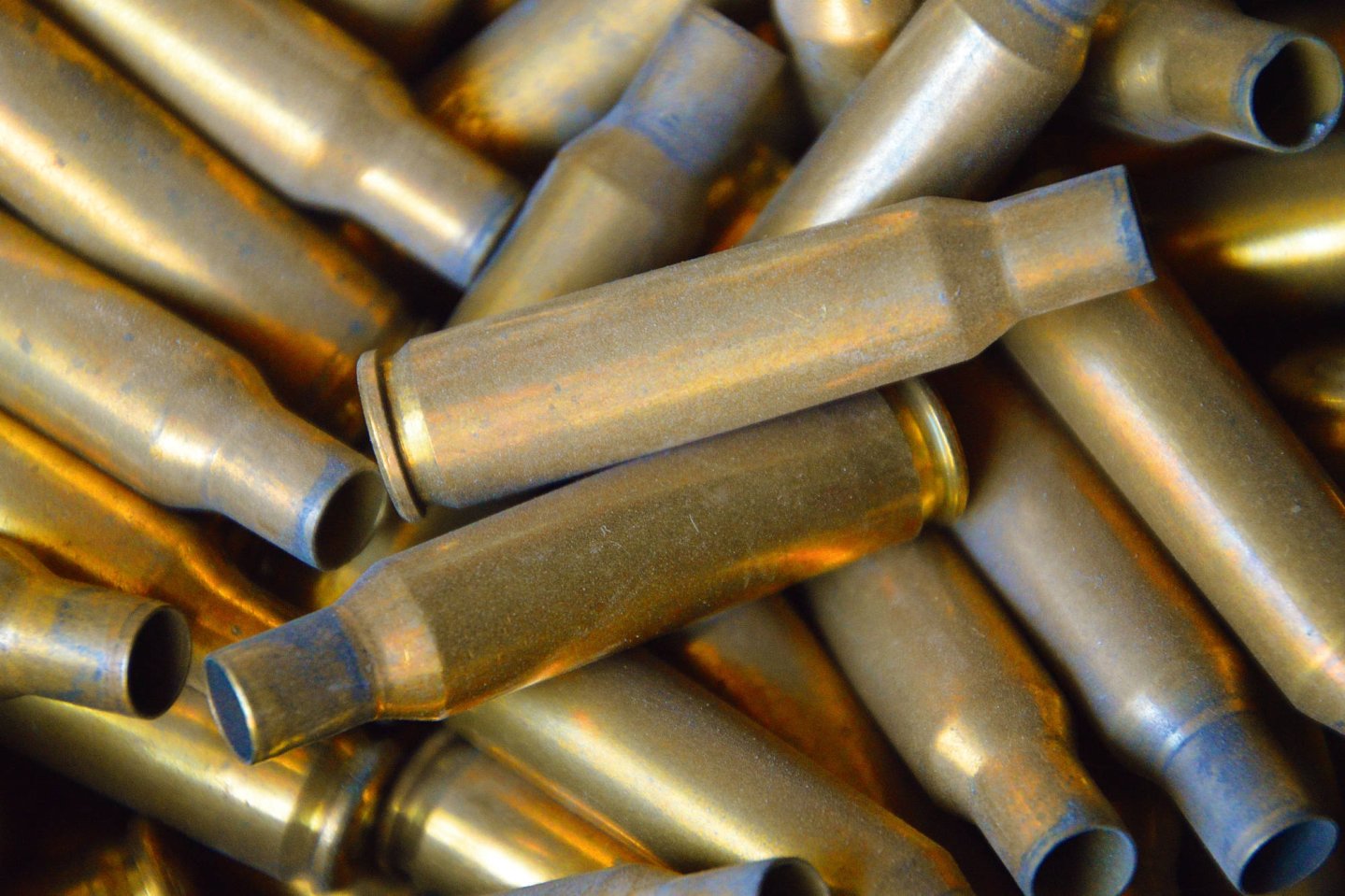 Wiederladen: Was Einsteiger alles vor dem selbstständigen Herstellen ihrer Munition beachten sollten. leere Huelsen fuer patronen von munition fuer wiederlader