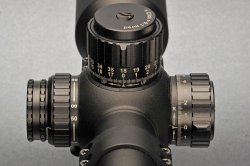 Verstelltürme des Zielfernrohrs von Hensoldt