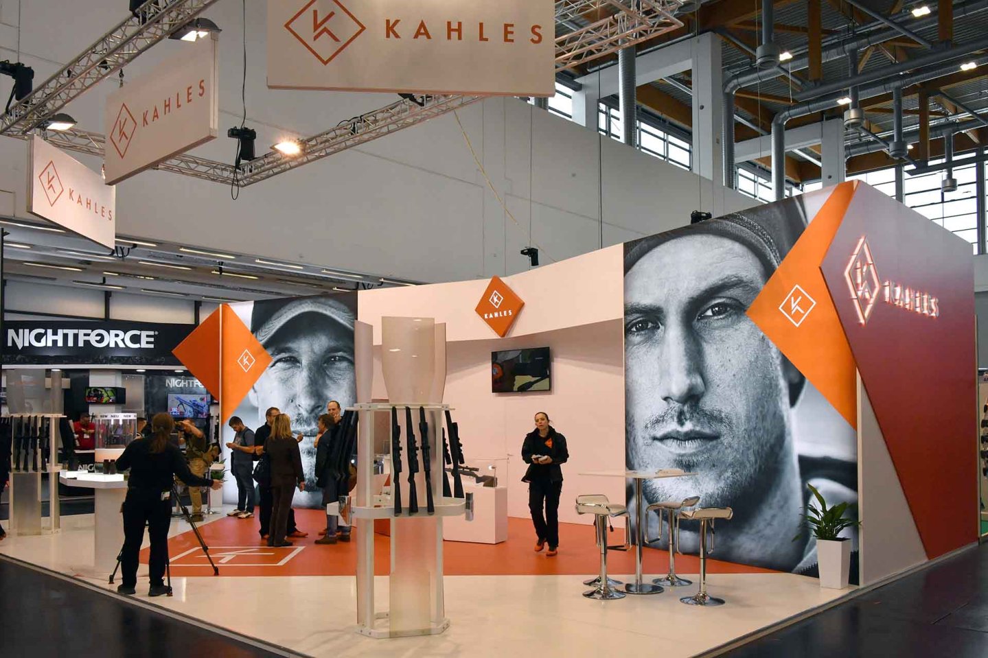 KAHLES Optik Neuheiten 2018 und neuer Markenauftritt KAHLES Stand auf der IWA 2018