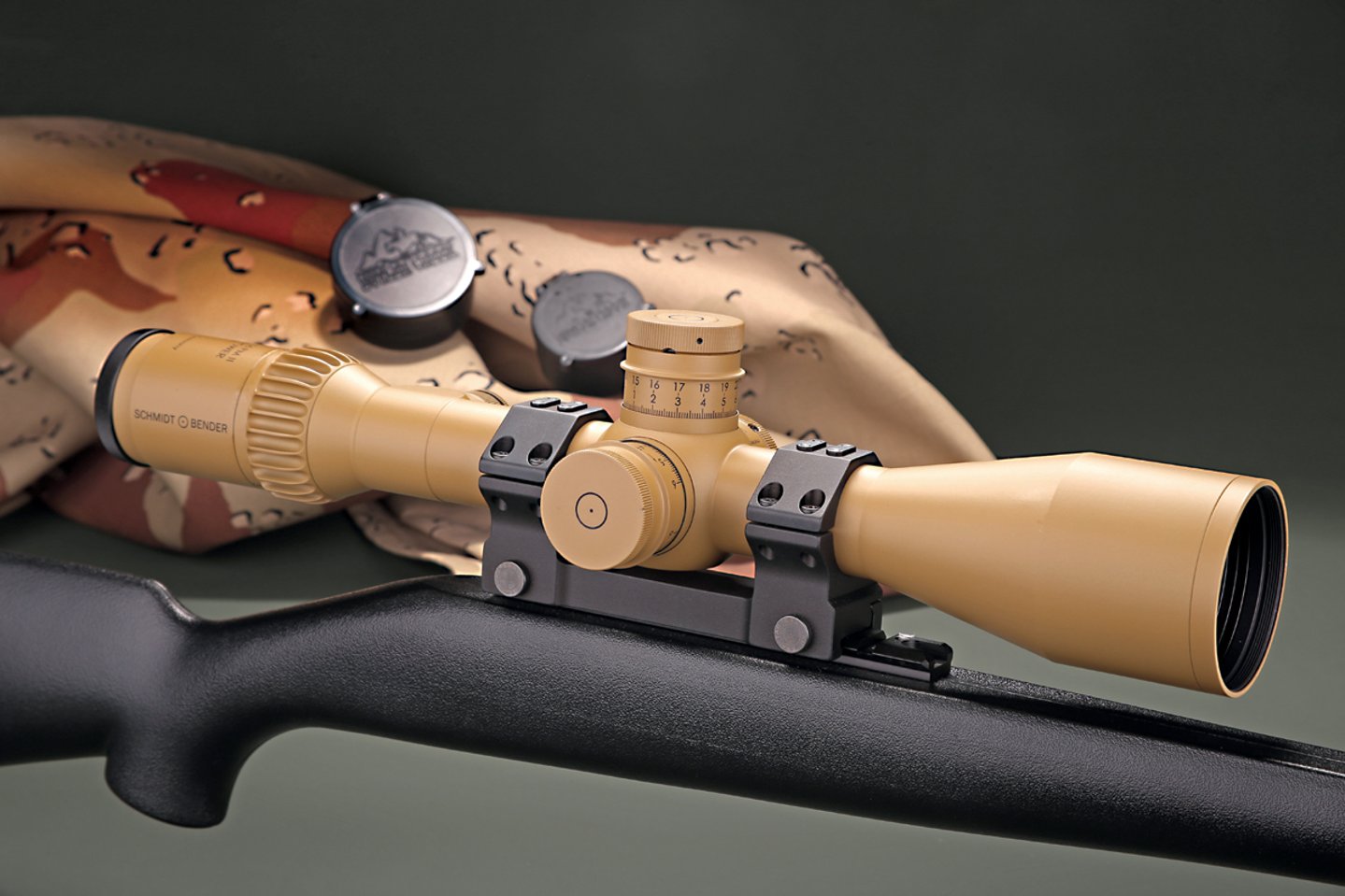 Zielfernrohr in sandfarben