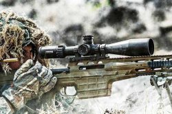 Steiner M5Xi Zielfernrohr mit MSR 2 Absehen Scharfschütze mit Steiner M5Xi Zielfernrohr