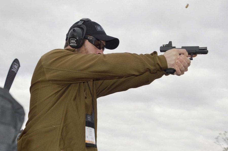 Glock 19 M.O.S. in 9 mm Luger auf dem Industry Day at the Range im Rahmen der SHOT Show 2018. Glock 19 M.O.S. in 9 mm Luger auf dem Industry Day at the Range im Rahmen der SHOT Show 2018.