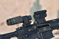 Aimpoint Comp M5 Leuchtpunktvisier Aimpoint Comp M5 mit Vergrößerungs-Vorsatz