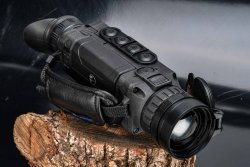 Firmware-Update von Pulsar für Wärmebildgeräte und neuer Distributeur für Deutschland Ein Pulsar Helion XP