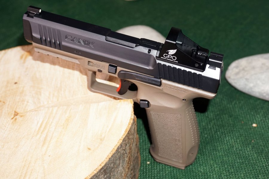 Jetzt verfügbar: Das brandneue GPO SPECTRA Pistol DOT Rotpunktvisier ist für unter 300 Euro im Handel erhältlich Für dieses Foto haben wir das neu GPO SPECTRA Pistol DOT auf die Shield-Schnittstelle einer Canik METE SFT in 9 mm Luger montiert.