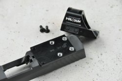 Das MRDS Holosun HS 507 C − Mit der Energie der Sonne! Adapterplatte der US-Tuningfirma Springer Precision.