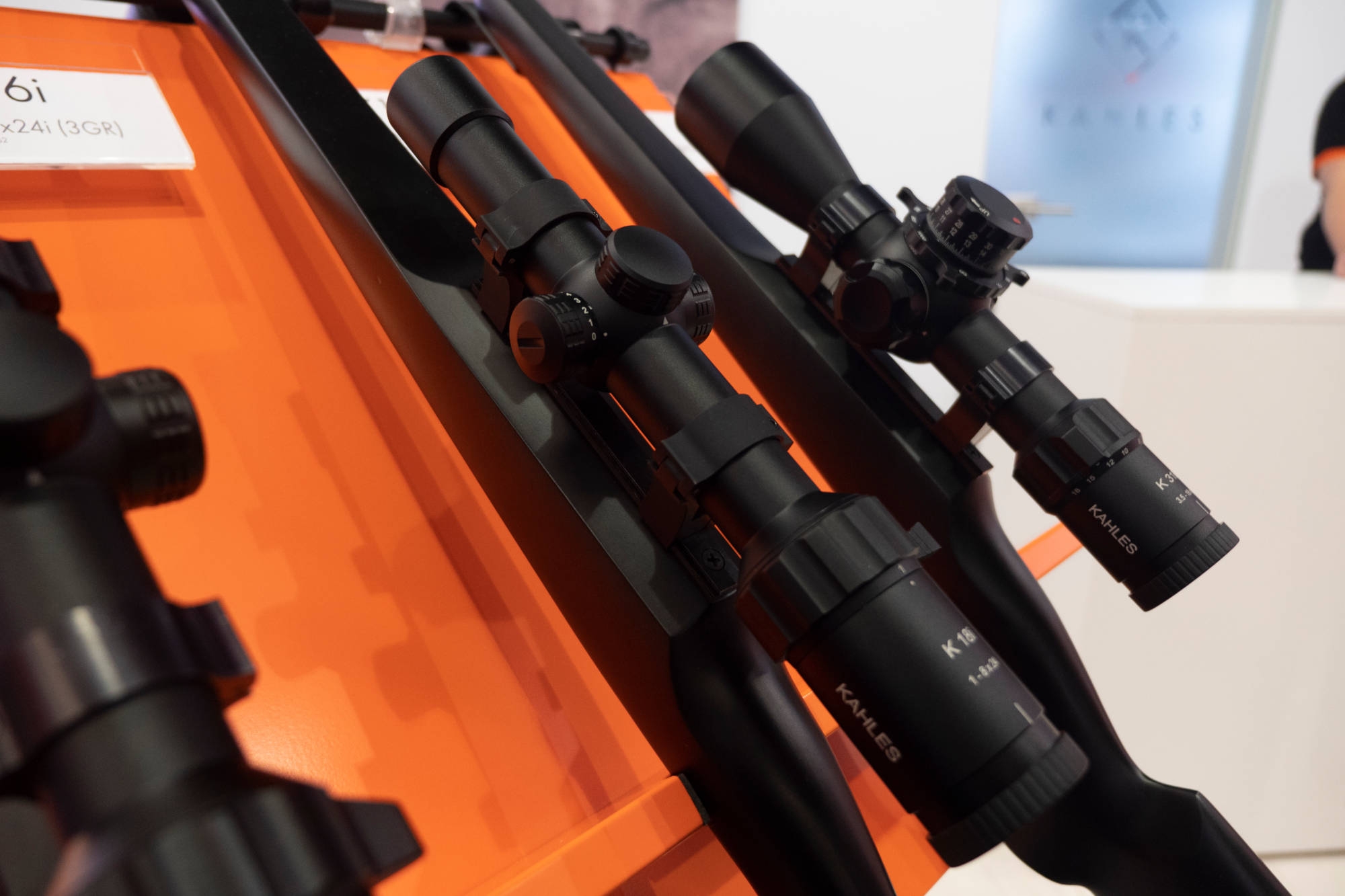 kahles: Neuheiten von KAHLES in 2020: Zielfernrohr K18i für IPSC und 3-Gun und der Range Finder Helia RF-M 7x25