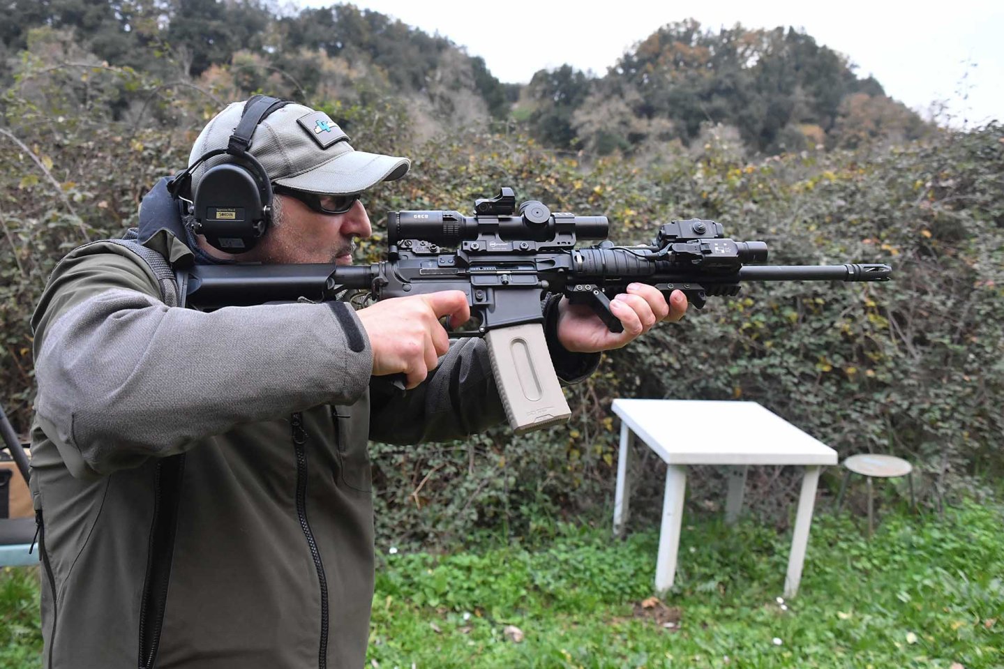 Der Autor mit dem AR-15 á la M4.