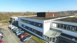 MINOX-Zielfernrohre-Qualitaetssicherung-Produktionsstandort-in-Wetzlar.JPG