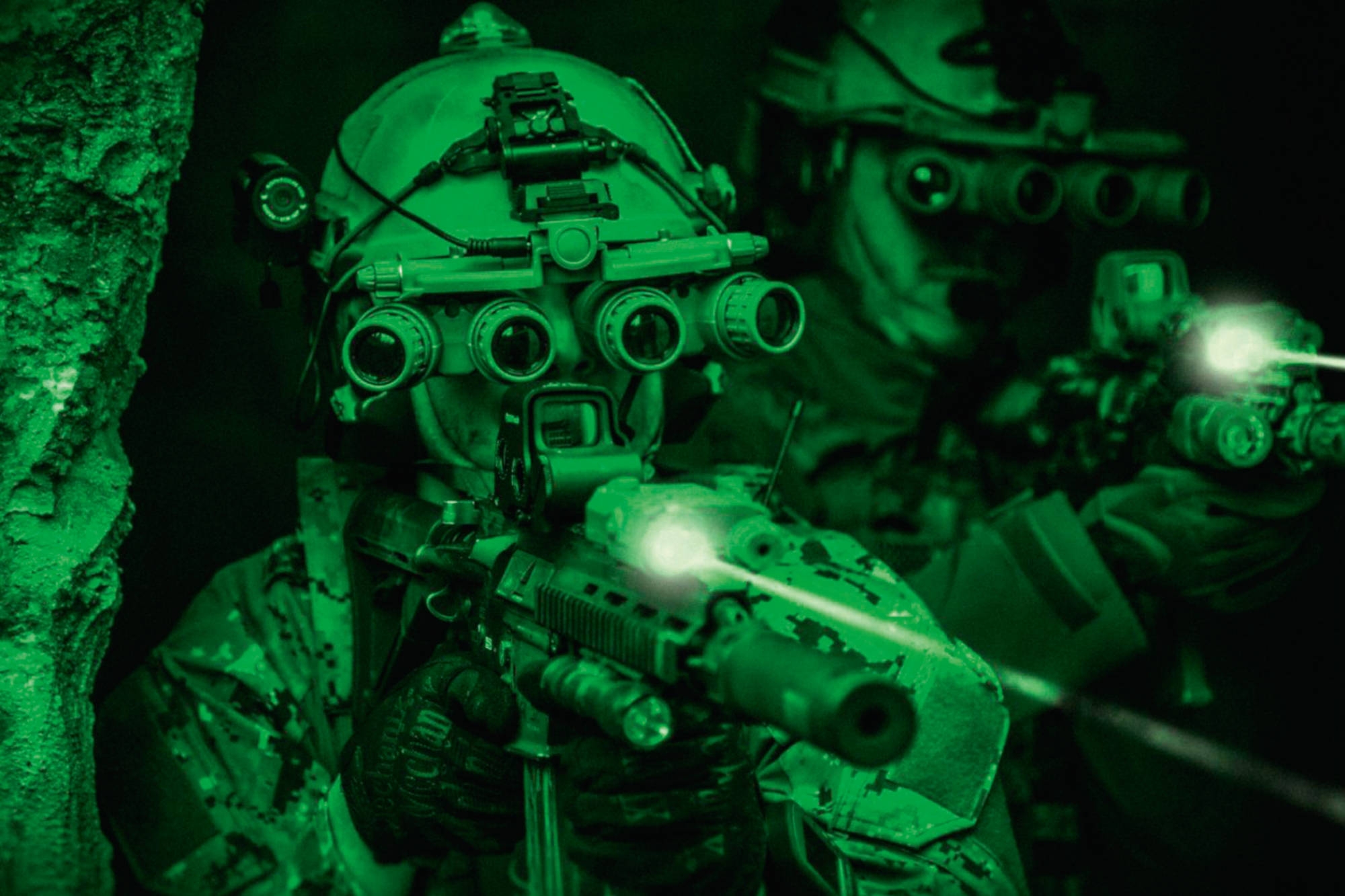 VISIER Special: Nachtsichtgeräte: Alles zur Technik und Funktionsweise der lichtbasierten Geräte kompakt für Sie zusammengefasst