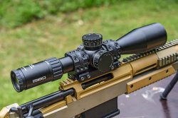 Steiner M7Xi 4-28x56: taktisches Long-Range-Zielfernrohr im Test Steiner-M7Xi-4-28x56-Taktisches-Zielfernrohr-montiert-isometrisch.JPG