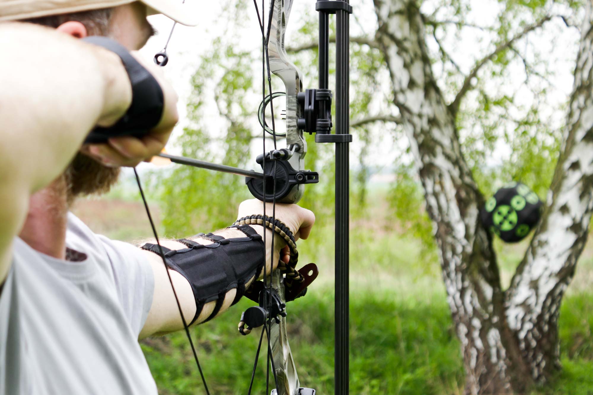 sportschuetzen: Ausrüstung fürs Bogenschießen – Bogensport mit 4komma5