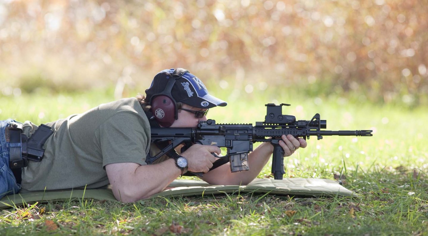Transcrime: FIRE-Bericht im Internet veröffentlicht Schütze auf der Wiese