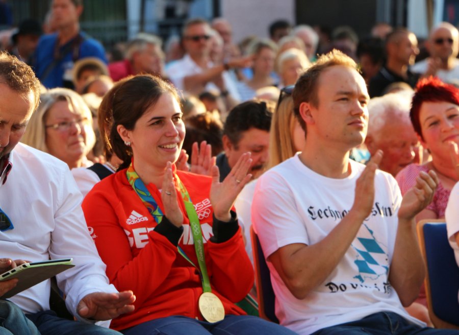 Barbara Engleder Empfang zuhause Goldmedaillengewinnerin Barbara Engleder